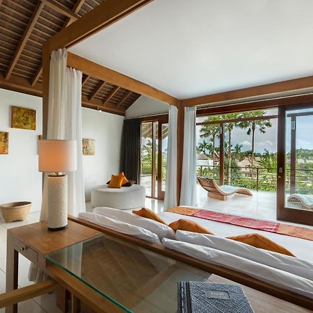 Villa Kavya - 8-Minute Walk From Berawa Beach Чангу Экстерьер фото