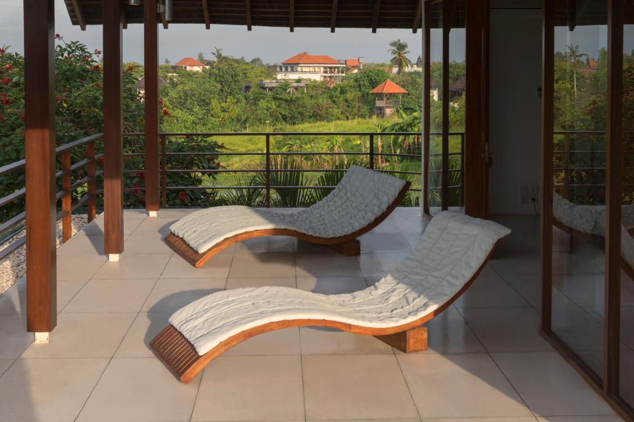 Villa Kavya - 8-Minute Walk From Berawa Beach Чангу Экстерьер фото